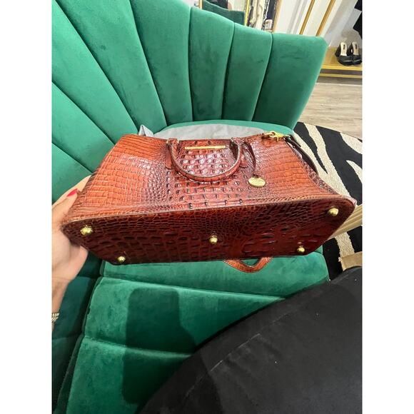 Brahmin Croc Embossed Large Bag - Picture 14 of 15